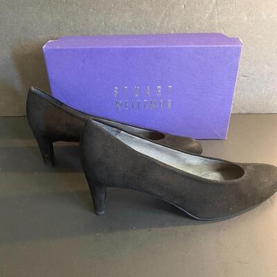 Lot 354: Stuart Weitzman Designer Shoes