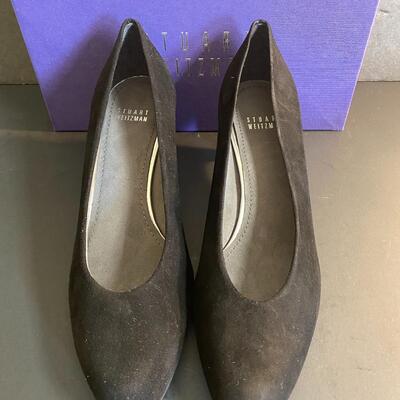 Lot 354: Stuart Weitzman Designer Shoes