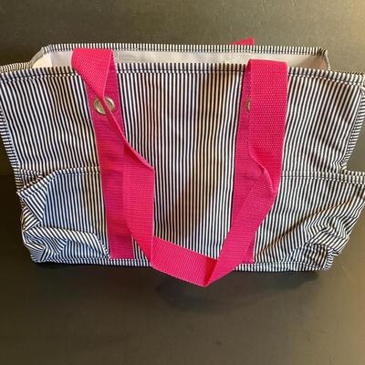 Lot 357: Thirty- one Bags