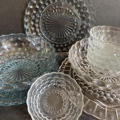 Lot 164: Vintage Blue Bubble Pattern & More