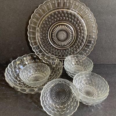Lot 164: Vintage Blue Bubble Pattern & More