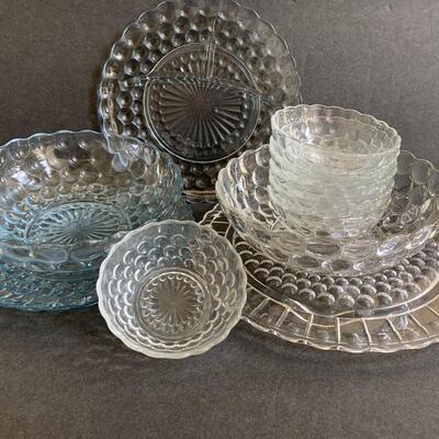 Lot 164: Vintage Blue Bubble Pattern & More