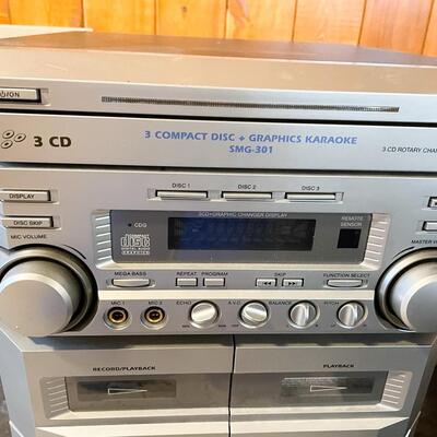 â€œTHE SINGING MACHINEâ€ SMG-301 KARAOKE MACHINE