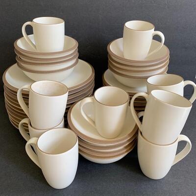 Lot 161:  Dansk Santiago White Dinnerware & Serving Set (Service for 8)