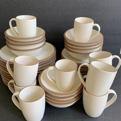 Lot 161:  Dansk Santiago White Dinnerware & Serving Set (Service for 8)