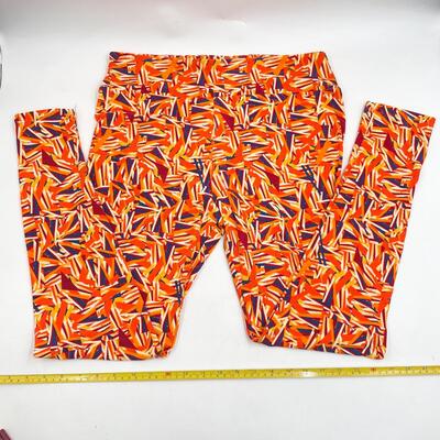 LULAROE â€œTALL & CURVYâ€ ORANGE PATTERNED LEGGINGS