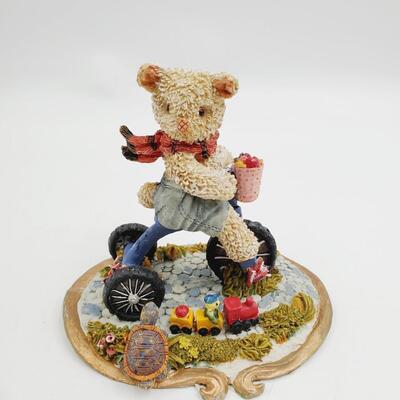 ADORABLE BEAR AND CURIOUS TURTLE FRIEND FIGURE