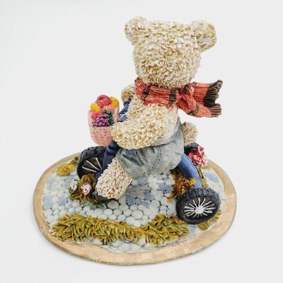 ADORABLE BEAR AND CURIOUS TURTLE FRIEND FIGURE