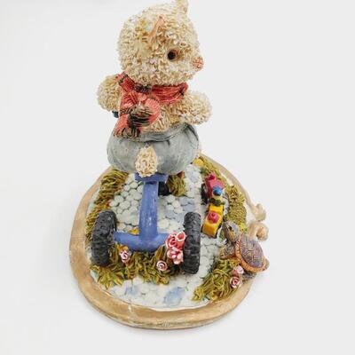 ADORABLE BEAR AND CURIOUS TURTLE FRIEND FIGURE
