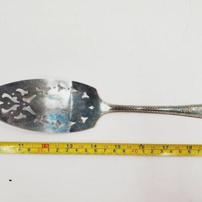 VINTAGE SILVERPLATE UTENSIL BUNDLE