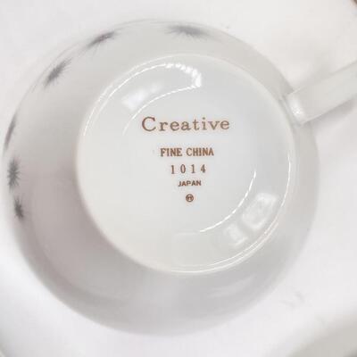 VINTAGE CREATIVE FINE CHINA â€œPLATINUM STAR BURSTâ€ SET OF 18