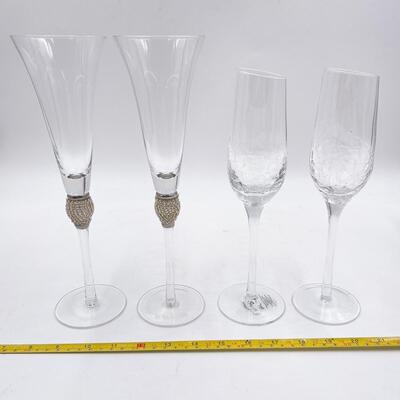 CHAMPAGNE GLASSES LOT #4