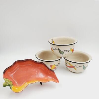 HOT AND SPICY FIESTA PICANTE HOME AND GARDEN SALSA BOWLS AND PEPPER SERVING DISH