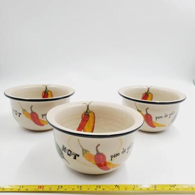 HOT AND SPICY FIESTA PICANTE HOME AND GARDEN SALSA BOWLS AND PEPPER SERVING DISH