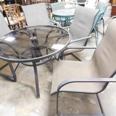 Outdoor Patio Table and Fabric Chair Set 42