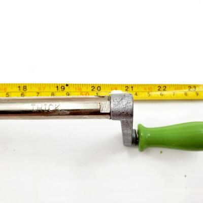 THE PAMPERED CHEF APPLE PEELER/CORER WITH STAND AND THICK SLICE ATTACHMENT