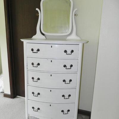 LOT 7  ANTIQUE CHEST OF DRAWER WITH MIRROR