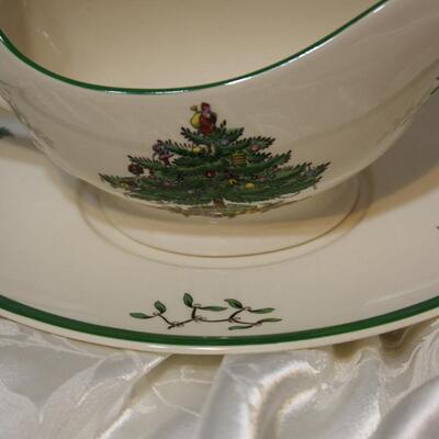 Spode Christmas Tree Gravy Pitcher with underplate (JS/LG)