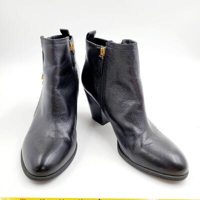 FRANCO SARTO WOMEN'S SIZE 10 BLACK ZIP UP ANKLE BOOTS