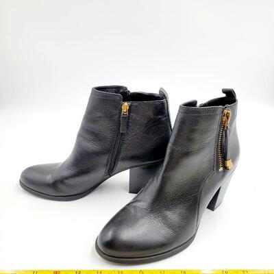 FRANCO SARTO WOMEN'S SIZE 10 BLACK ZIP UP ANKLE BOOTS