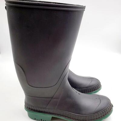 BLACK MUD BOOTS SIZE 10 MADE IN USA
