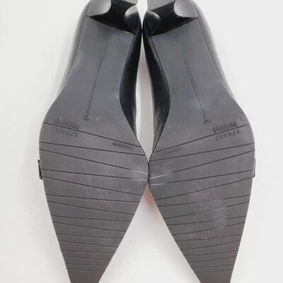 STUART WEITZMAN BUCKLE CLOSED TOE SIZE 10M 3.5 INCH HEELS MADE IN SPAIN