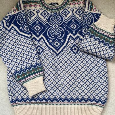 Lot 370: Vintage Ralph Lauren & Dale of Norway Ski Sweaters