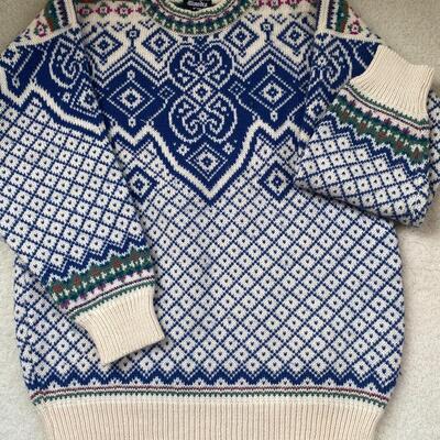 Lot 370: Vintage Ralph Lauren & Dale of Norway Ski Sweaters