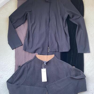 Lot 371: Designer Eileen Fisher Clothes 