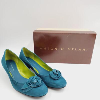 TEAL ROSETTE ANTONIO MELANI SIZE 10M PUMPS WITH BOX