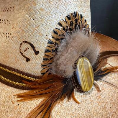 Lot 375: Charlie Horse, Hush Puppies & American Eagle Hats