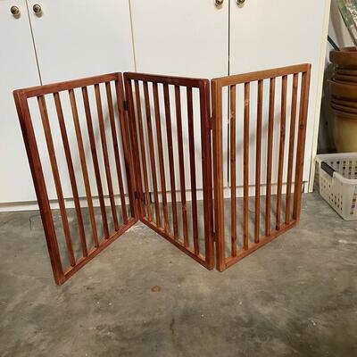Lot 382  Pet Gate