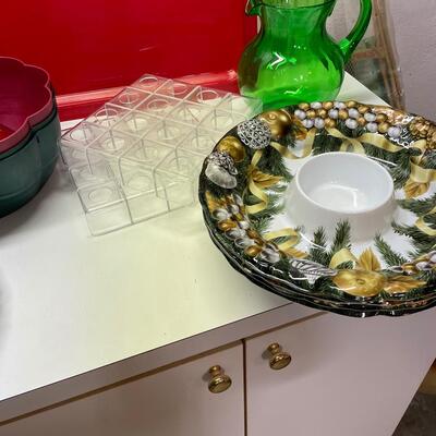Lot 455  Christmas Plastic Serving Pieces