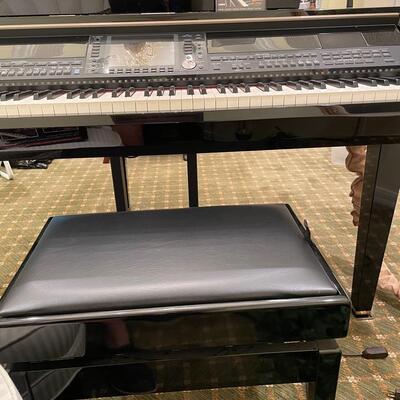 Yamaha Clavinova Digital Piano  CVP-409