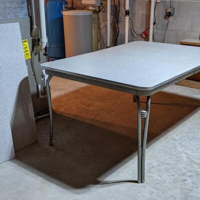 Classic Vintage Formica Table, Great Condition