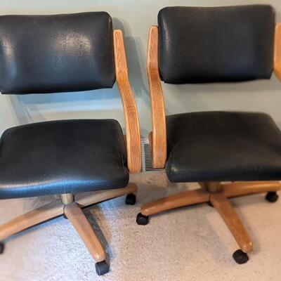 Nice Set of Leather Swivel Chairs