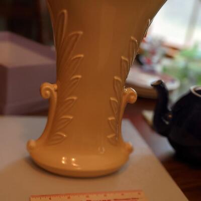 Vintage Abingdon Vase, Exc Condition