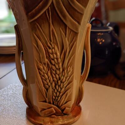 Vintage McCoy Vase, Exc Condition