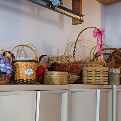Collection of Wicker baskets, incl Longaberger