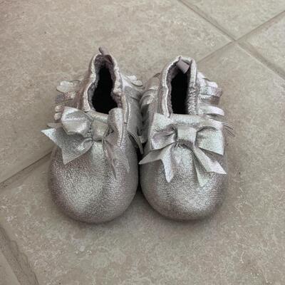 Infant girl shoe lot