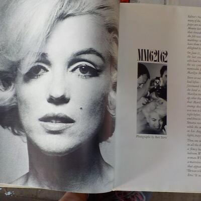 Rare 1962 edition of EROS vol. 1 of Marilyn Monroe Headline & dozens Pics.