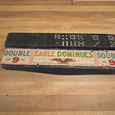 Double Eagle 9 Dominoes 