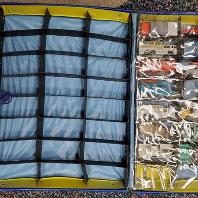 Official Matchbox Collectors Case with 20 GREAT Vehicles 