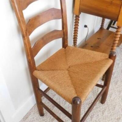 Nice Antique Ladder Back Amish Rush Seat Chair
