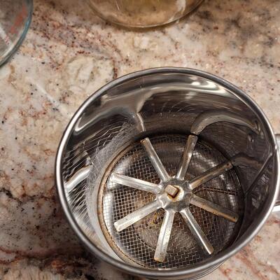 Lot 3: Measuring Cups, Sifter, Funnel and Juicer 