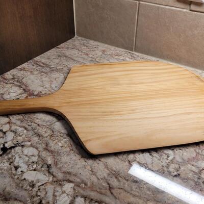 Lot 18: Pizza or Charcuterie Board