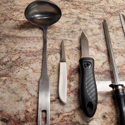 Lot 19: Mixed Serving Ware, Knives and Sharper 