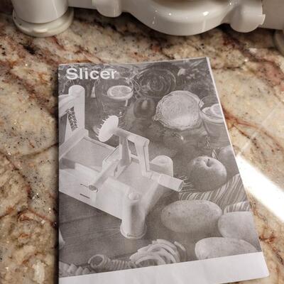 Lot 20: Paterno Slicer