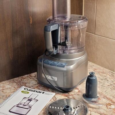 Lot 23: Cuisinart Food Processor (5 Cups)