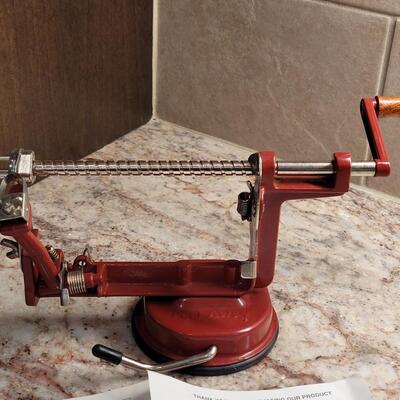 Lot 27: Peel Away Peeler
